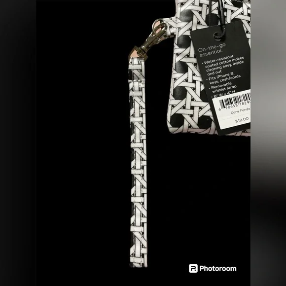 Scout Kate Wristlet with removable wrist strap NWT - Picture 3 of 9